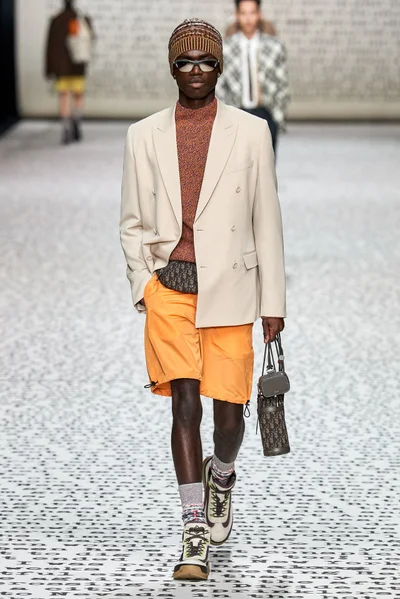 Look 42